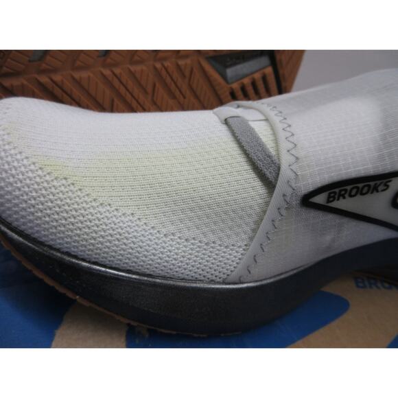 Used Brooks Levitate 4 L.E. Men\'s Running  Shoes -White/Black/Tan,Size 8.5 D (M) main image 6
